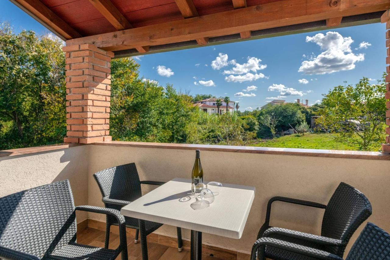 Apartmani Jana Poreč Zewnętrze zdjęcie
