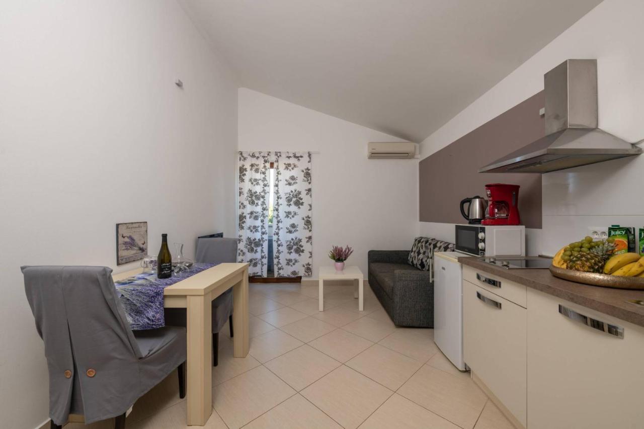 Apartmani Jana Poreč Zewnętrze zdjęcie