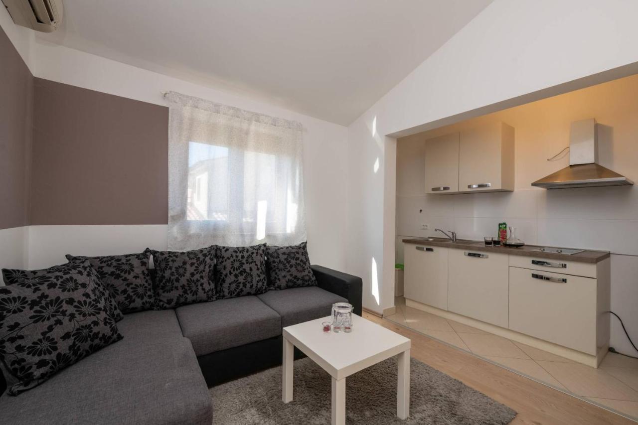 Apartmani Jana Poreč Zewnętrze zdjęcie